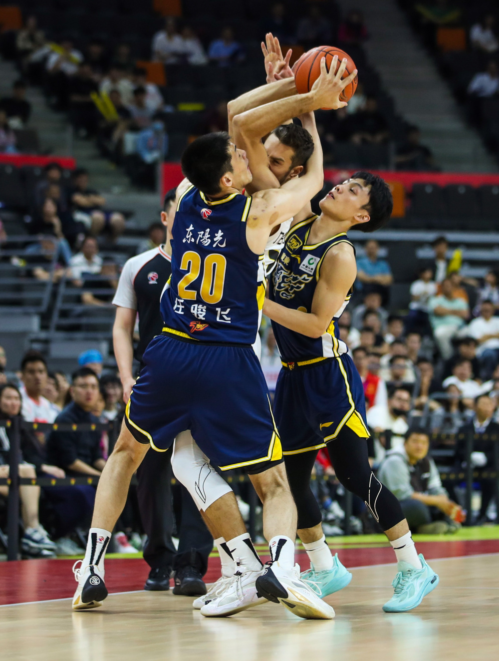 ayx sports-包含新疆广汇迎CBA常规赛关键赛，赛后门线救险，媒体盛赞，球队文化再被提及的词条-ayx sports